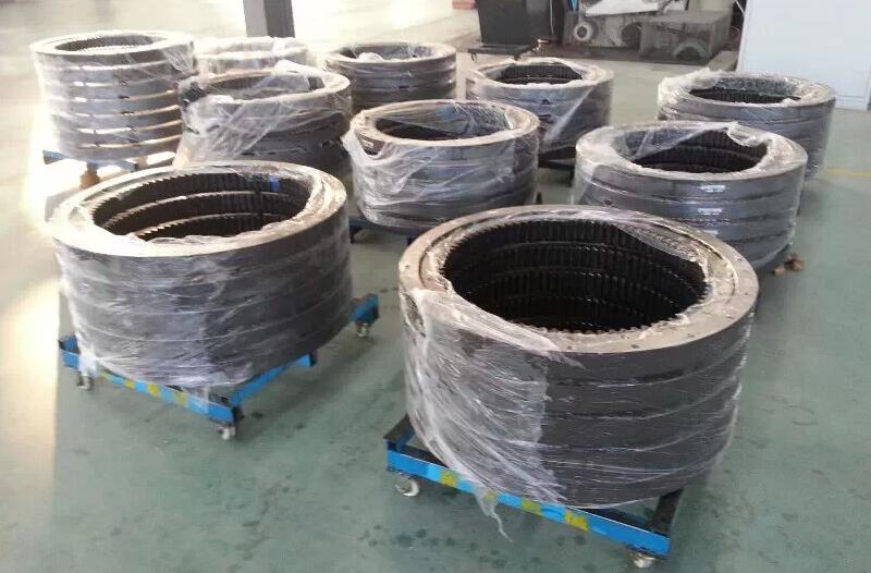 JCB JS200 excavator slewing bearing delivery to Mexico market